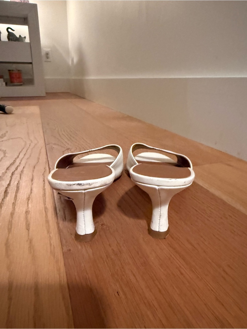 Staud Women’s White Open-Toe Slide Mules - Picture 3 of 6